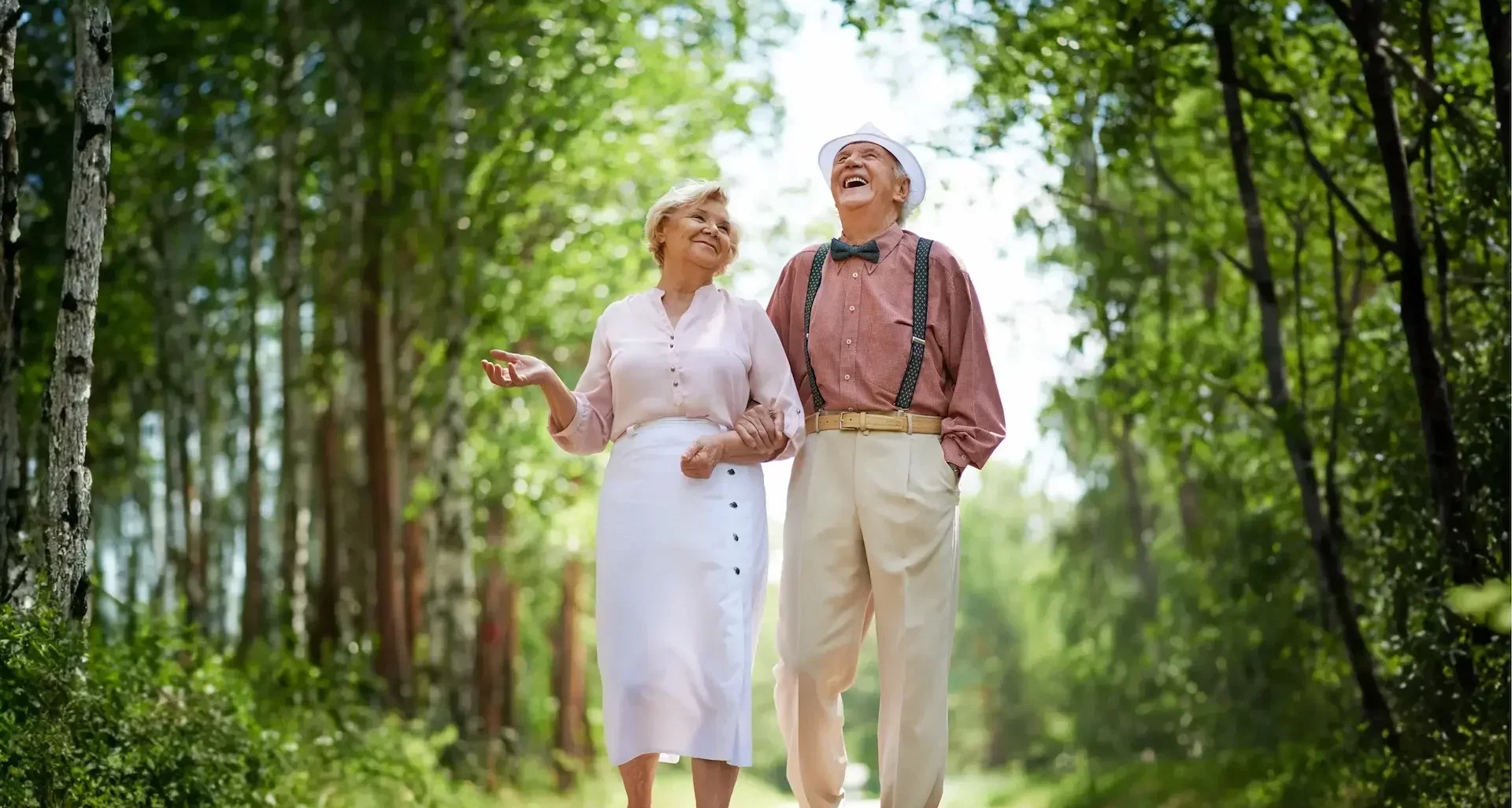 couple de personnes âgées